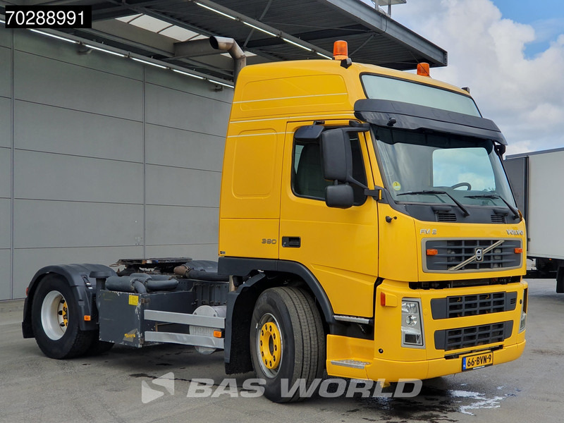 Volvo FM 380 4X2 NL-Truck Compressor Xenon Euro 3 - Tracteur routier: photos 5 Volvo FM 380 4X2 NL-Truck Compressor Xenon Euro 3 - Tracteur routier: photos 5