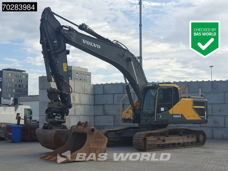 Volvo EC300 E L OILQUICK - LEICA - Pelle sur chenille: photos 1 Volvo EC300 E L OILQUICK - LEICA - Pelle sur chenille: photos 1