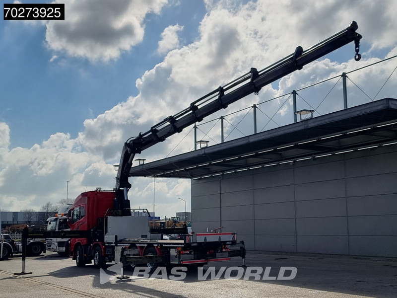 Volvo FH16 650 8X4 Hiab X-HIPRO 1058EP-6 Kran Crane ADR Lift+Lenkachse Euro 6 - Camion plateau, Camion grue: photos 3 Volvo FH16 650 8X4 Hiab X-HIPRO 1058EP-6 Kran Crane ADR Lift+Lenkachse Euro 6 - Camion plateau, Camion grue: photos 3