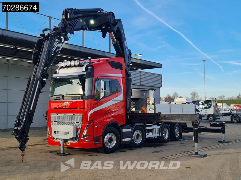 Volvo FH16 650 FH16 8X2 NL-Truck HMF 7020K-RCS Crane + Jib Lift+Steering-Axle Navi LED - Camion plateau, Camion grue: photos 5 Volvo FH16 650 FH16 8X2 NL-Truck HMF 7020K-RCS Crane + Jib Lift+Steering-Axle Navi LED - Camion plateau, Camion grue: photos 5