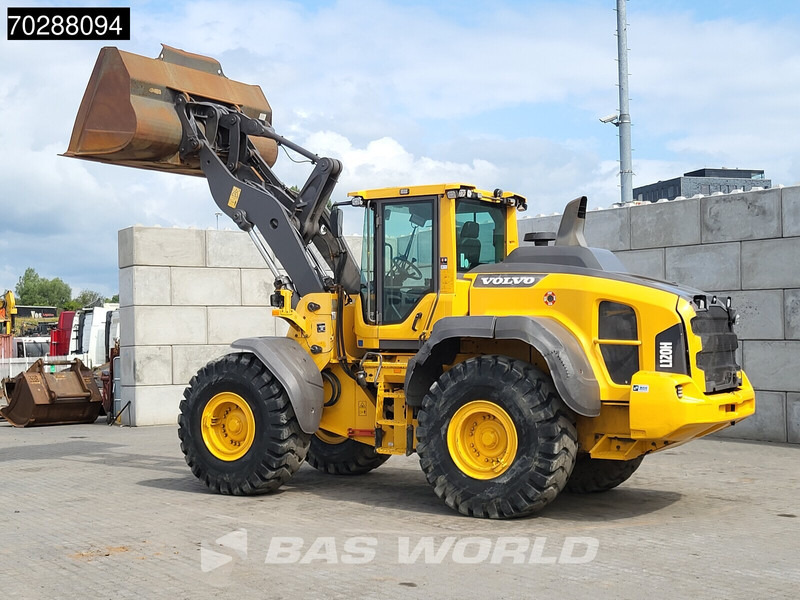Volvo L120 H CDC - 3TH VALVE - QUICK COUPLER - Chargeuse sur pneus: photos 3 Volvo L120 H CDC - 3TH VALVE - QUICK COUPLER - Chargeuse sur pneus: photos 3