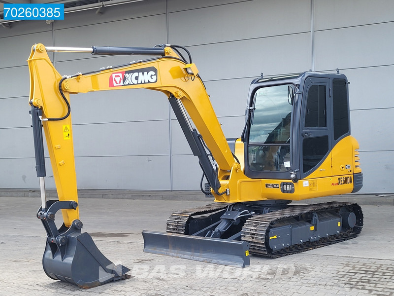 XCMG XE60 DA NEW UNUSED - Mini pelle: photos 2 XCMG XE60 DA NEW UNUSED - Mini pelle: photos 2