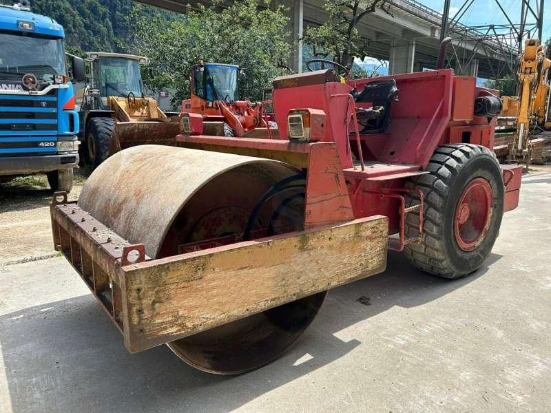 Bitelli BORA C 80 MACHINE SUISSE - Compacteur mixte: photos 2 Bitelli BORA C 80 MACHINE SUISSE - Compacteur mixte: photos 2