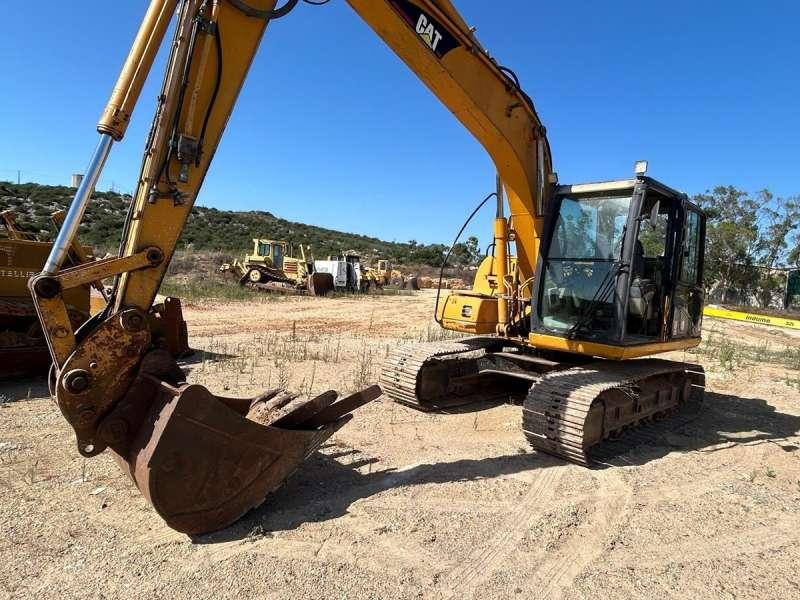 Caterpillar 312C - Pelle sur chenille: photos 2 Caterpillar 312C - Pelle sur chenille: photos 2
