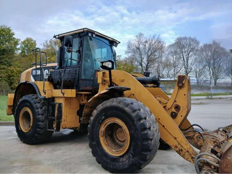 Caterpillar 950K - Chargeuse sur pneus: photos 4 Caterpillar 950K - Chargeuse sur pneus: photos 4