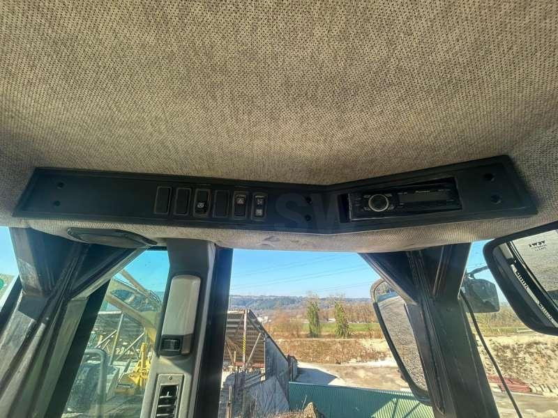 Chargeuse sur pneus Caterpillar 962G: photos 14