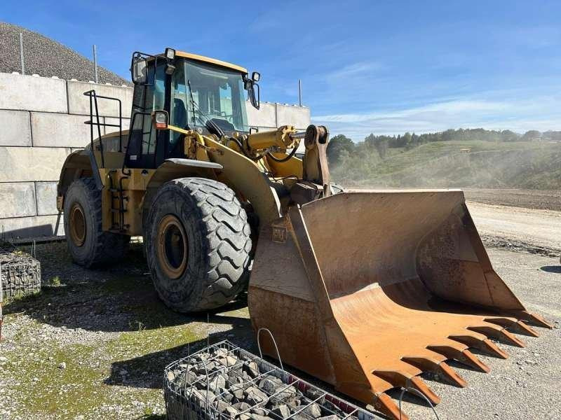 Caterpillar 966G - Chargeuse sur pneus: photos 1 Caterpillar 966G - Chargeuse sur pneus: photos 1