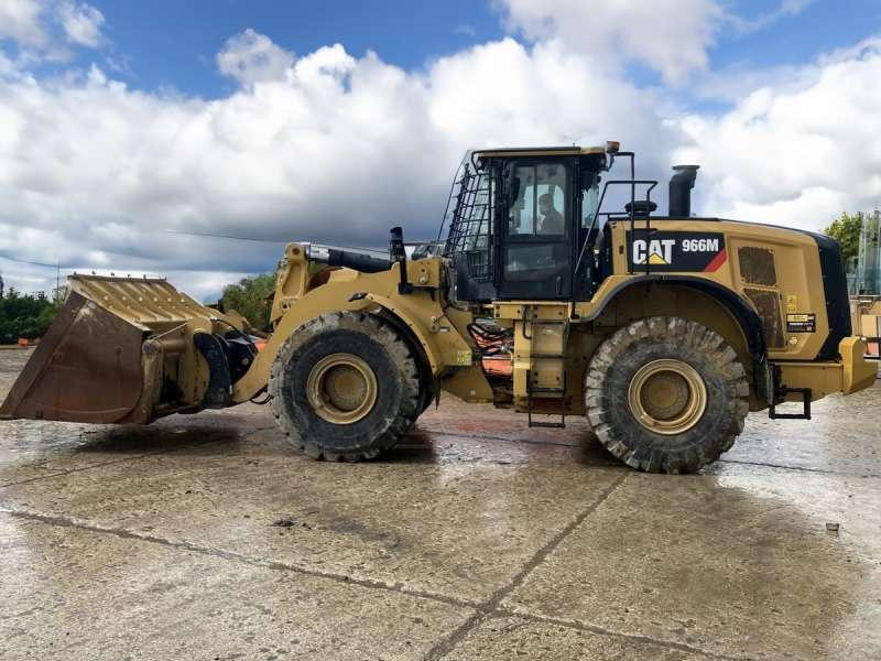 Chargeuse sur pneus Caterpillar 966M: photos 6