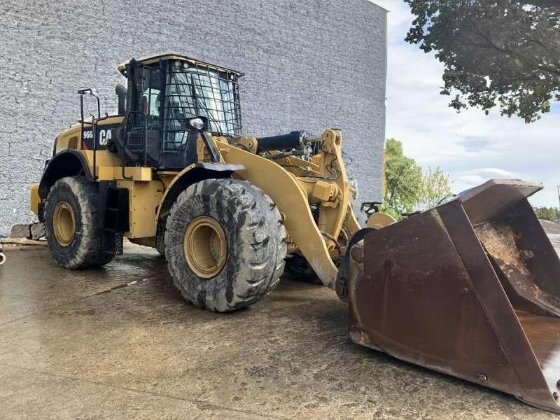 Caterpillar 966M - Chargeuse sur pneus: photos 3 Caterpillar 966M - Chargeuse sur pneus: photos 3