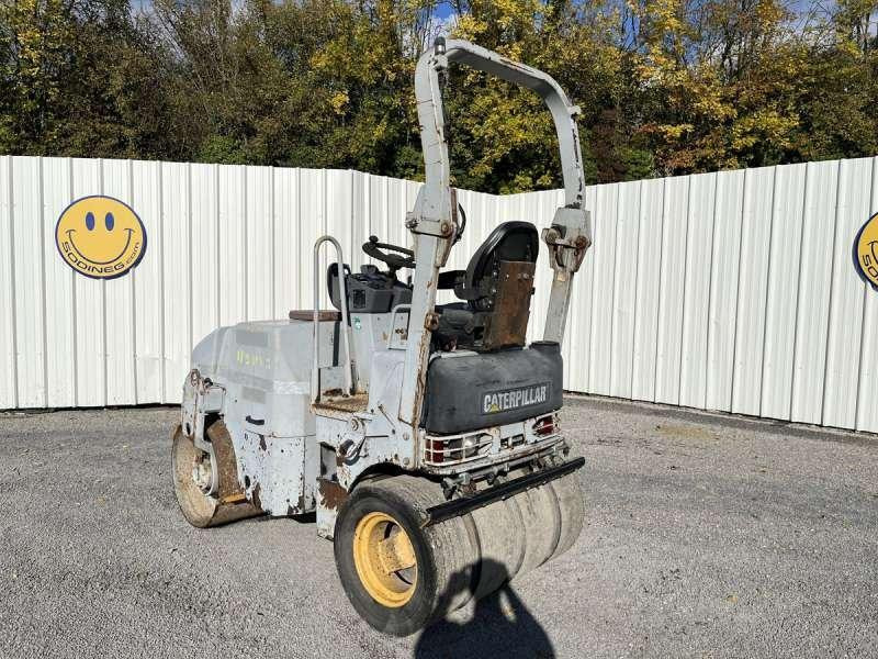 Caterpillar CB225E - Rouleau compresseur: photos 4 Caterpillar CB225E - Rouleau compresseur: photos 4