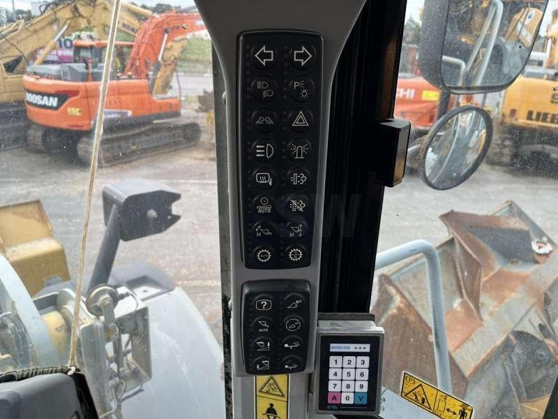 Chargeuse sur pneus Caterpillar Chargeur sur Pneus 962K: photos 41