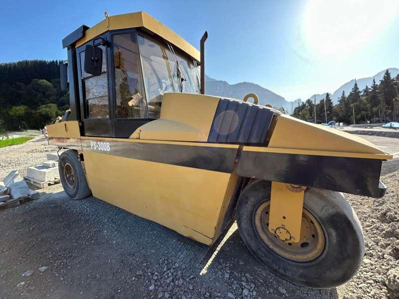 Caterpillar PS300B - Compacteur à pneus: photos 5 Caterpillar PS300B - Compacteur à pneus: photos 5