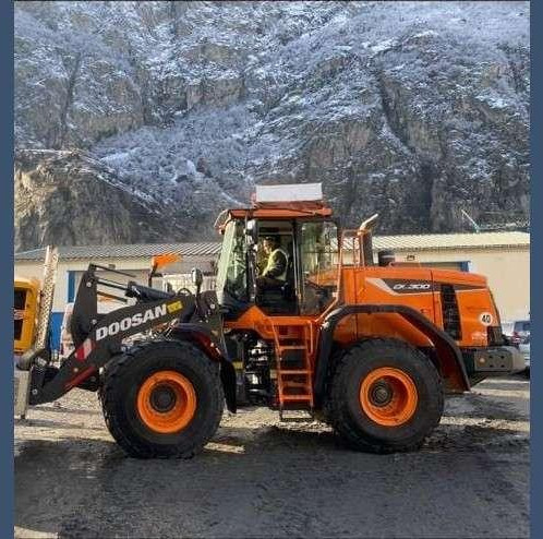 Doosan DL300 - Chargeuse sur pneus: photos 4 Doosan DL300 - Chargeuse sur pneus: photos 4