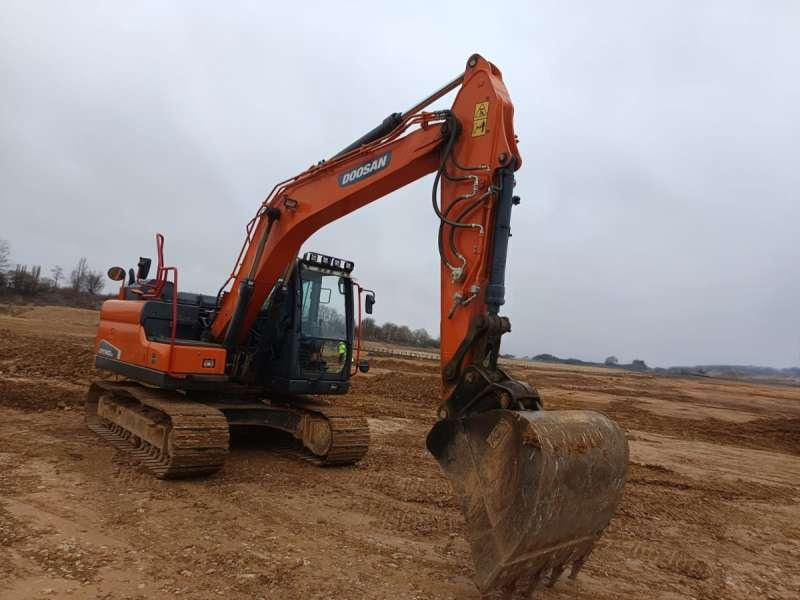 Doosan DX140LC-5 - Pelle sur chenille: photos 1 Doosan DX140LC-5 - Pelle sur chenille: photos 1