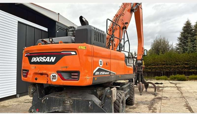 Doosan DX250WMH-7 - Pelle sur pneus: photos 4 Doosan DX250WMH-7 - Pelle sur pneus: photos 4