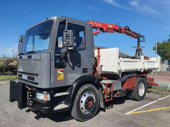 Iveco GRUE TECTOR 130E18 - Camion benne: photos 2 Iveco GRUE TECTOR 130E18 - Camion benne: photos 2