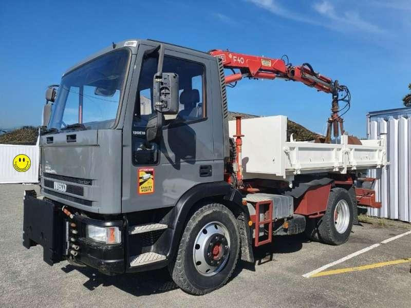 Iveco GRUE TECTOR 130E18 - Camion benne: photos 1 Iveco GRUE TECTOR 130E18 - Camion benne: photos 1