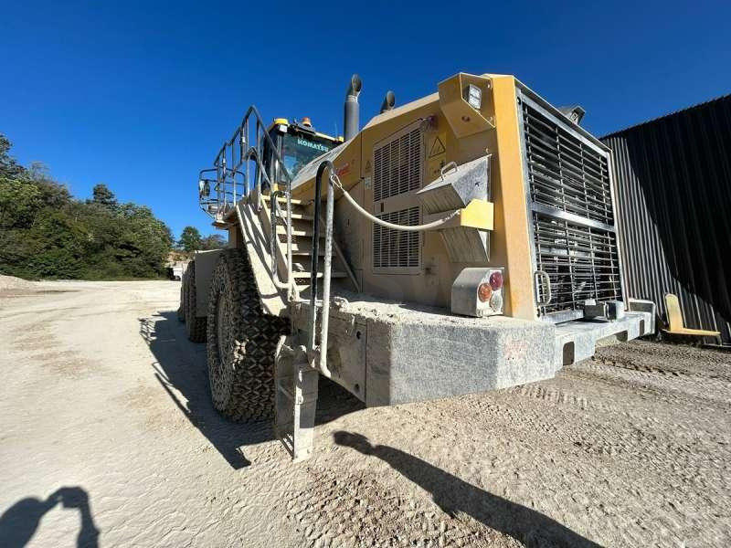 Komatsu WA600-8E0 - Chargeuse sur pneus: photos 5 Komatsu WA600-8E0 - Chargeuse sur pneus: photos 5