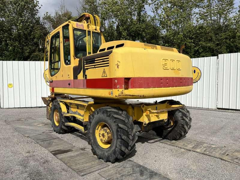 Liebherr A900C Litronic - Pelle sur pneus: photos 5 Liebherr A900C Litronic - Pelle sur pneus: photos 5