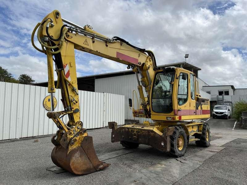 Liebherr A900C Litronic - Pelle sur pneus: photos 2 Liebherr A900C Litronic - Pelle sur pneus: photos 2