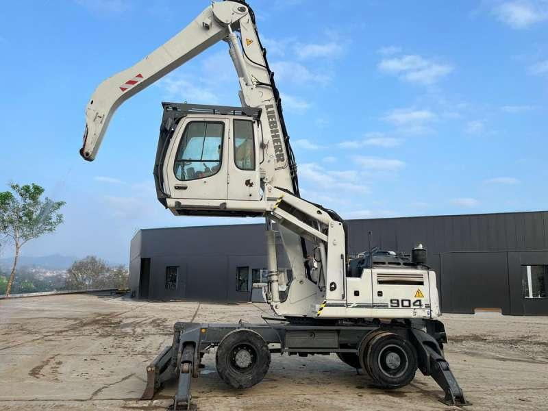 Liebherr A904C Litronic - Pelle de manutention: photos 1 Liebherr A904C Litronic - Pelle de manutention: photos 1