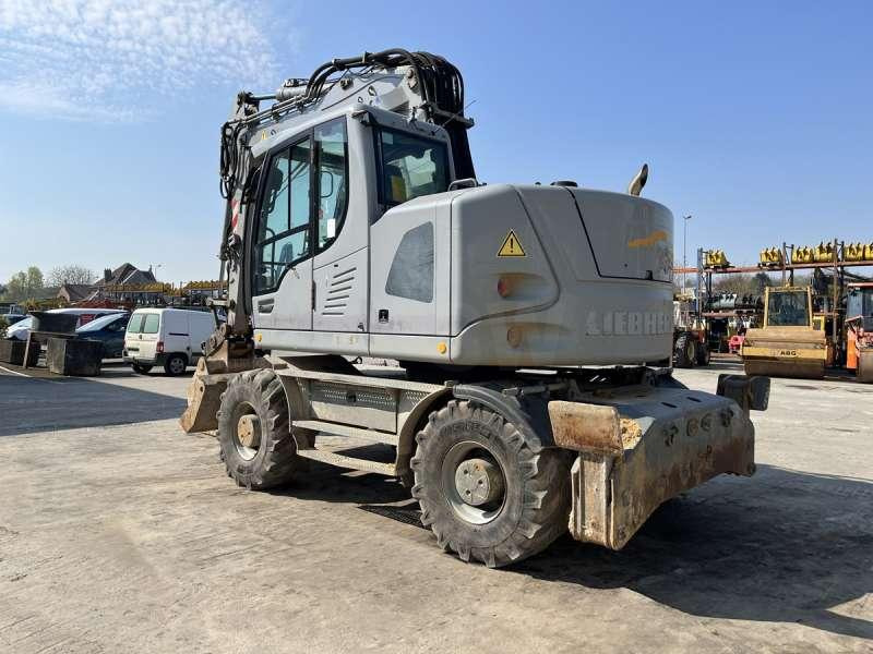 Liebherr A914 COMPACT - Pelle sur pneus: photos 5 Liebherr A914 COMPACT - Pelle sur pneus: photos 5