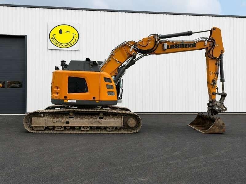 Liebherr R926 COMPACT LC - Pelle sur chenille: photos 2 Liebherr R926 COMPACT LC - Pelle sur chenille: photos 2