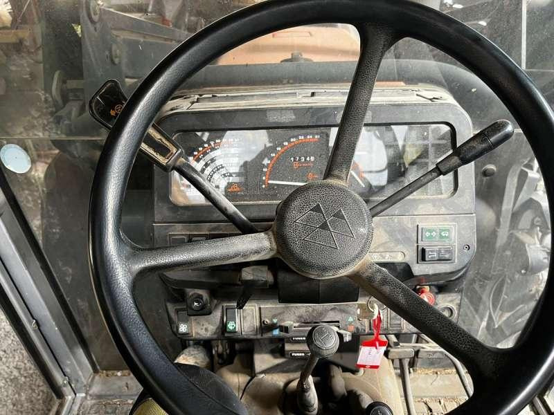 Massey Ferguson 362 - Tracteur agricole: photos 3 Massey Ferguson 362 - Tracteur agricole: photos 3