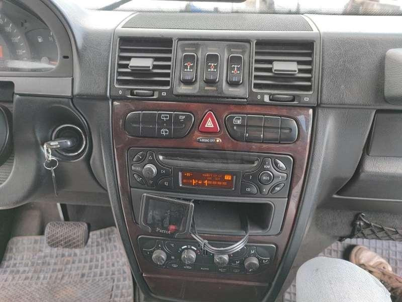 SUV Mercedes G 270 2.7 CDI: photos 34