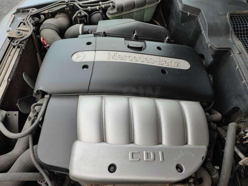 SUV Mercedes G 270 2.7 CDI: photos 28