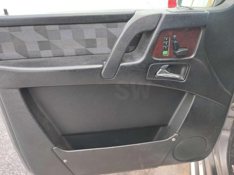 SUV Mercedes G 270 2.7 CDI: photos 40