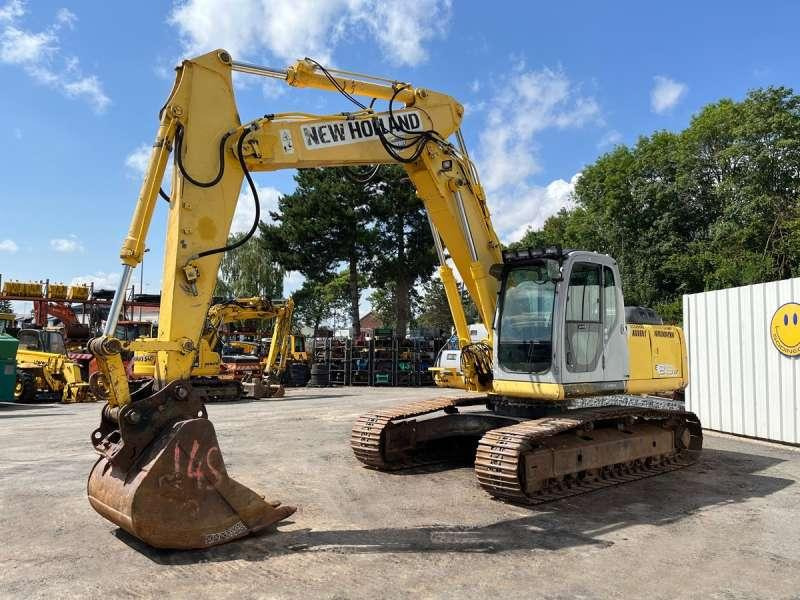 New Holland E215B - Pelle sur chenille: photos 3 New Holland E215B - Pelle sur chenille: photos 3