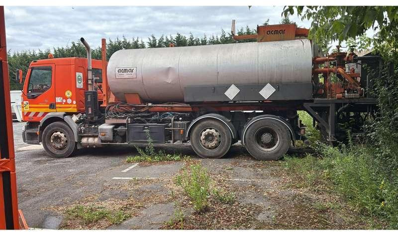 Renault PREMIUM 370-26 - Répandeuse: photos 3 Renault PREMIUM 370-26 - Répandeuse: photos 3