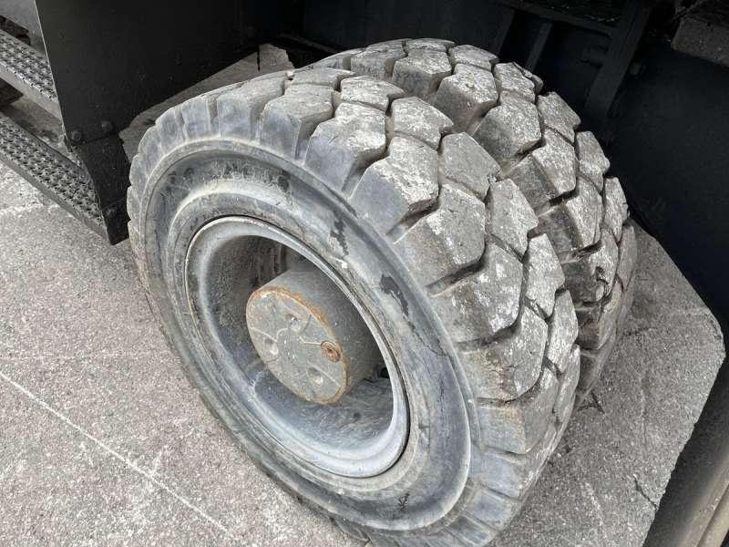 Pelle de manutention Sennebogen 818: photos 22