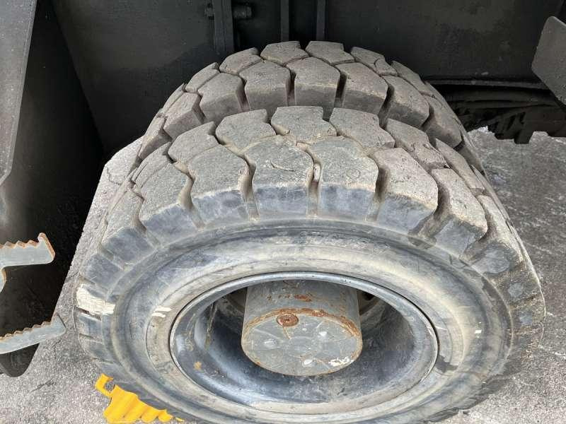 Pelle de manutention Sennebogen 818: photos 23