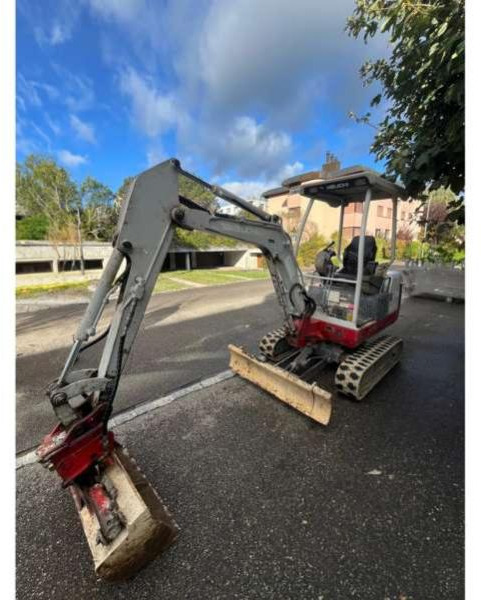 Takeuchi TB016 - Mini pelle: photos 3 Takeuchi TB016 - Mini pelle: photos 3