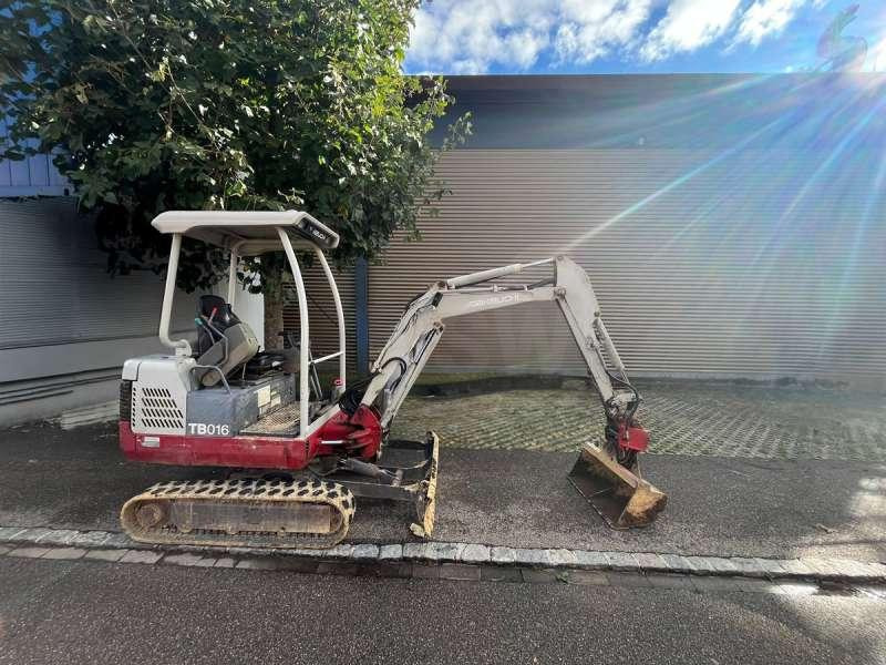 Takeuchi TB016 - Mini pelle: photos 2 Takeuchi TB016 - Mini pelle: photos 2