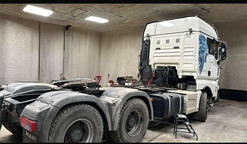 MAN Tracteur Routier TGX 33.480 - Tracteur routier: photos 4 MAN Tracteur Routier TGX 33.480 - Tracteur routier: photos 4