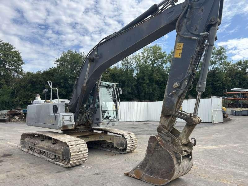 Volvo EC220DL - Pelle sur chenille: photos 1 Volvo EC220DL - Pelle sur chenille: photos 1