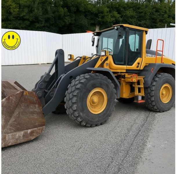 Volvo L110H - Chargeuse sur pneus: photos 1 Volvo L110H - Chargeuse sur pneus: photos 1