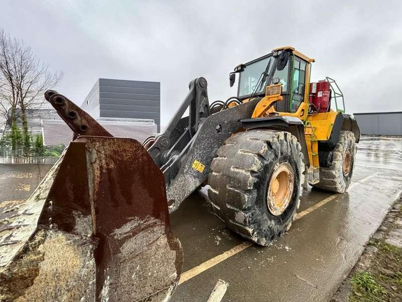 Volvo L220H - Chargeuse sur pneus: photos 5 Volvo L220H - Chargeuse sur pneus: photos 5
