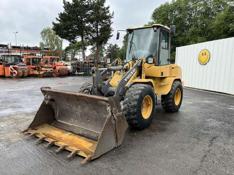 Volvo L30G - Chargeuse sur pneus: photos 2 Volvo L30G - Chargeuse sur pneus: photos 2