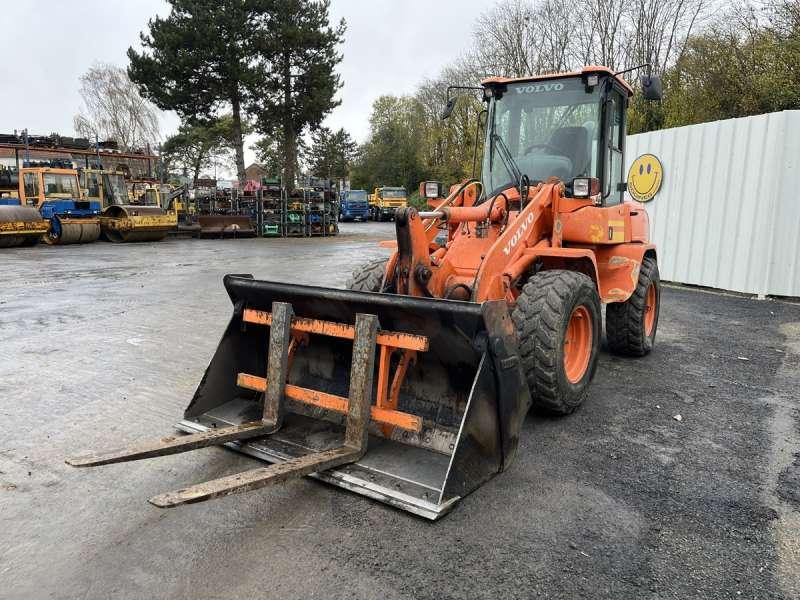 Volvo L30G - Chargeuse sur pneus: photos 2 Volvo L30G - Chargeuse sur pneus: photos 2