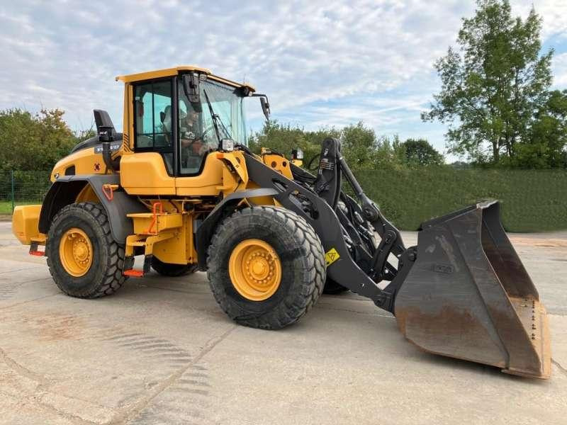 Volvo L90H - Chargeuse sur pneus: photos 1 Volvo L90H - Chargeuse sur pneus: photos 1