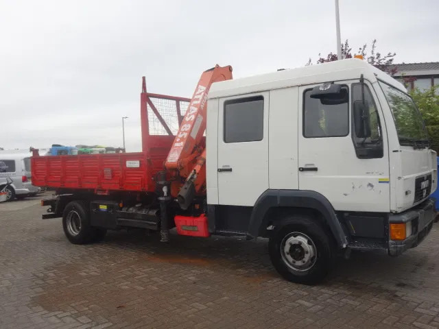 MAN 12.224 DC,8,5 TON ATLAS KRAAN,KIPPER,MANUAL POMP - Camion benne, Camion grue: photos 3 MAN 12.224 DC,8,5 TON ATLAS KRAAN,KIPPER,MANUAL POMP - Camion benne, Camion grue: photos 3
