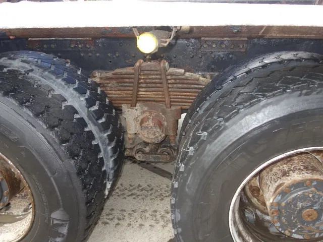 MAN 35-364 8X4 - Camion ampliroll: photos 4 MAN 35-364 8X4 - Camion ampliroll: photos 4