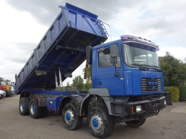 MAN 35.414 8x8 meiller kipper manual diesel pomp - Camion benne: photos 1 MAN 35.414 8x8 meiller kipper manual diesel pomp - Camion benne: photos 1