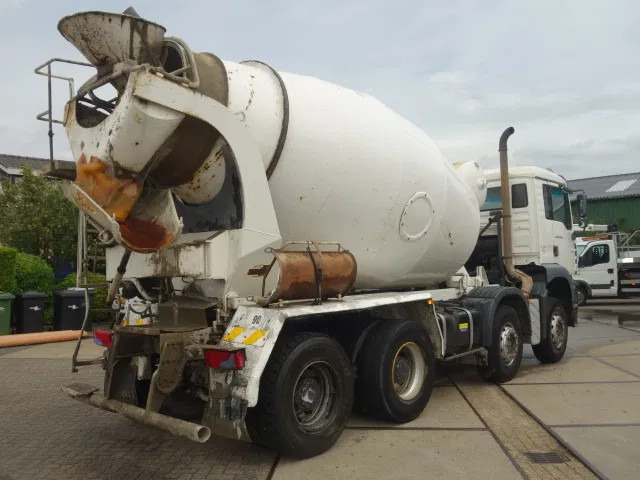 MAN TGA 35.360 8X4 MIXER STEEL SPRINGS BIG AXELS MANUAL POMP - Camion malaxeur: photos 3 MAN TGA 35.360 8X4 MIXER STEEL SPRINGS BIG AXELS MANUAL POMP - Camion malaxeur: photos 3