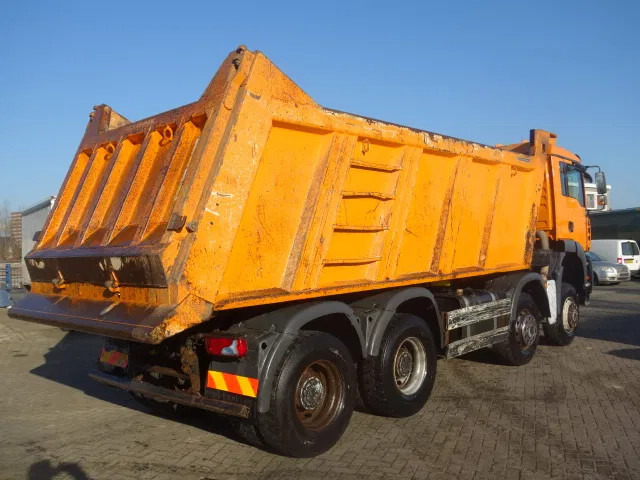 MAN TGA 41.440 8X6 MEILLER 22 CUB MANUAL GEARBOX - Camion benne: photos 4 MAN TGA 41.440 8X6 MEILLER 22 CUB MANUAL GEARBOX - Camion benne: photos 4