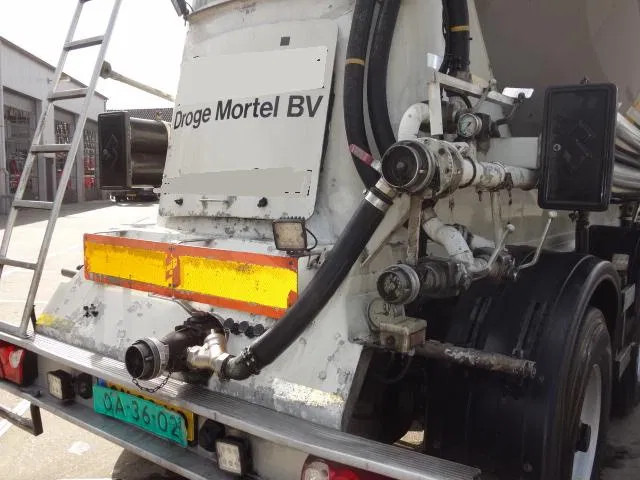 SPITZER 39m3  3 compartments,STOFFILTER, - Semi-remorque citerne: photos 4 SPITZER 39m3  3 compartments,STOFFILTER, - Semi-remorque citerne: photos 4